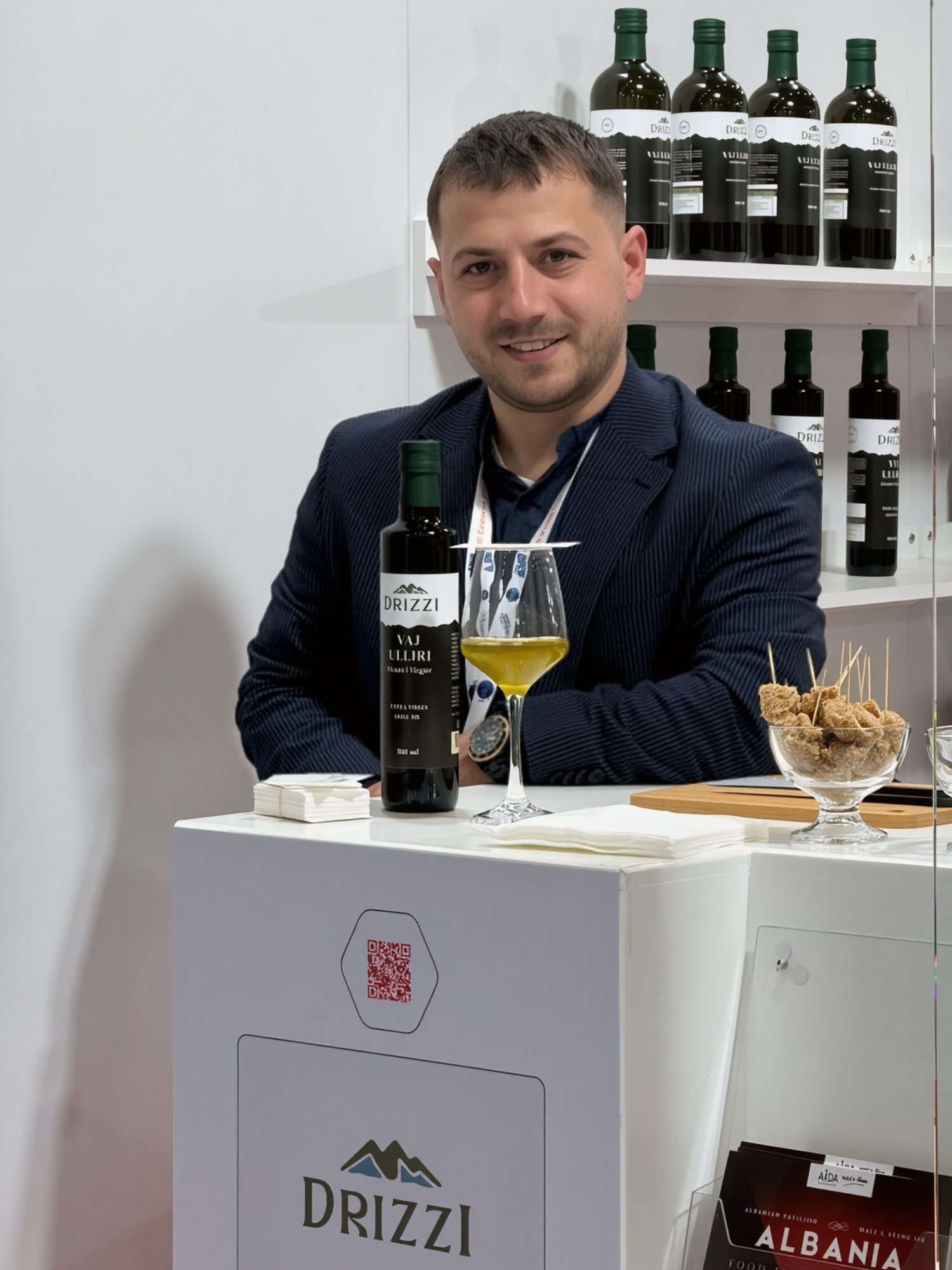 Aldo at Drizzi exhibition